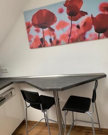 Zentrales Dachgeschossapartment In Leichligen 라이힐링겐 외부 사진