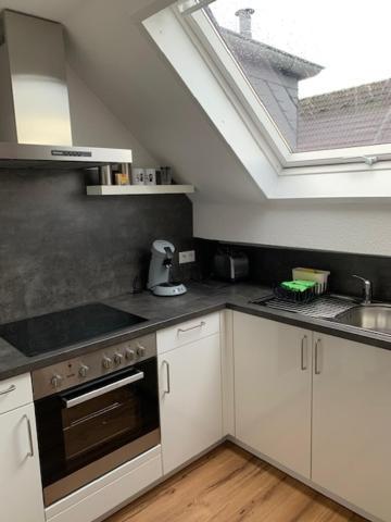 Zentrales Dachgeschossapartment In Leichligen 라이힐링겐 외부 사진